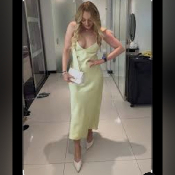 Elegant Lime Green Slip Dress - Picture 3 of 8